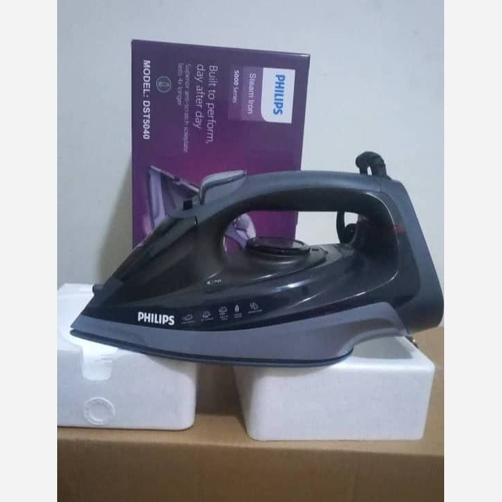 اتو فیلیپس مدل 5040 DST(ارسال فوری برای تمام شهرها)با پرتاب بخاربسیارباکیفیت PHILIPS رندوم